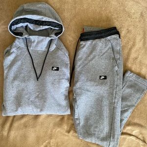 Nike Hoodie + Sweats
